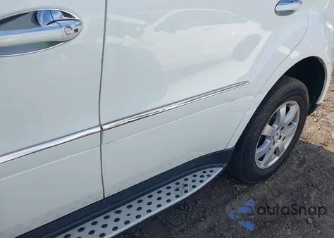 2006 Mercedes-Benz Ml 500 4Matic z USA, uszkodzony, nr VIN 4JGBB75EX6A031433